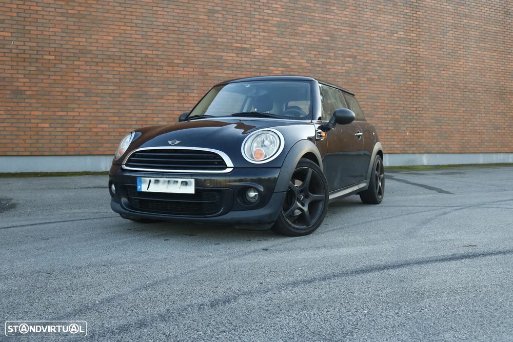 MINI 3 Portas - 2