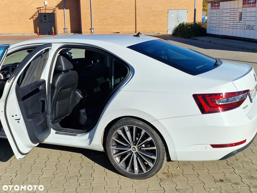 Skoda Superb 2.0 TSI L&K DSG - 27