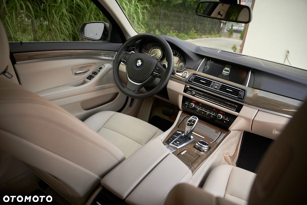 BMW Seria 5 525d xDrive Modern Line - 5