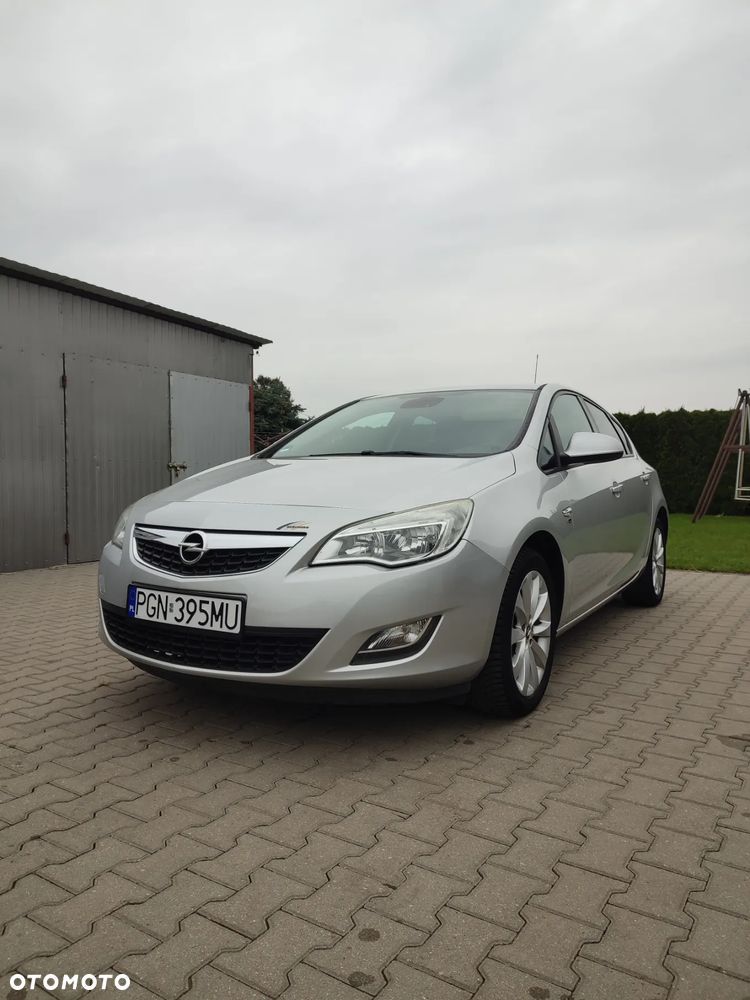 Opel Astra 1.4 Turbo 150 Jahre - 2