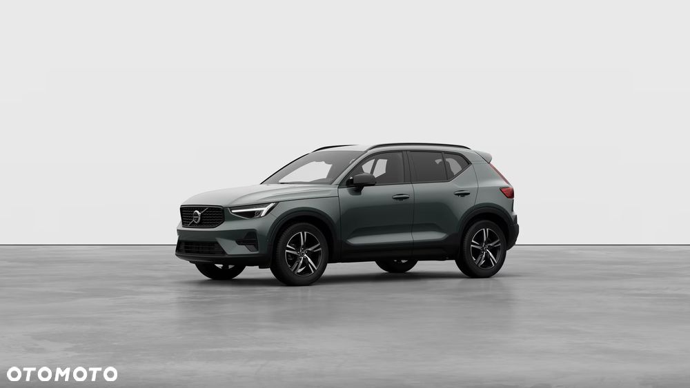 Volvo XC 40 B3 Plus Dark - 2