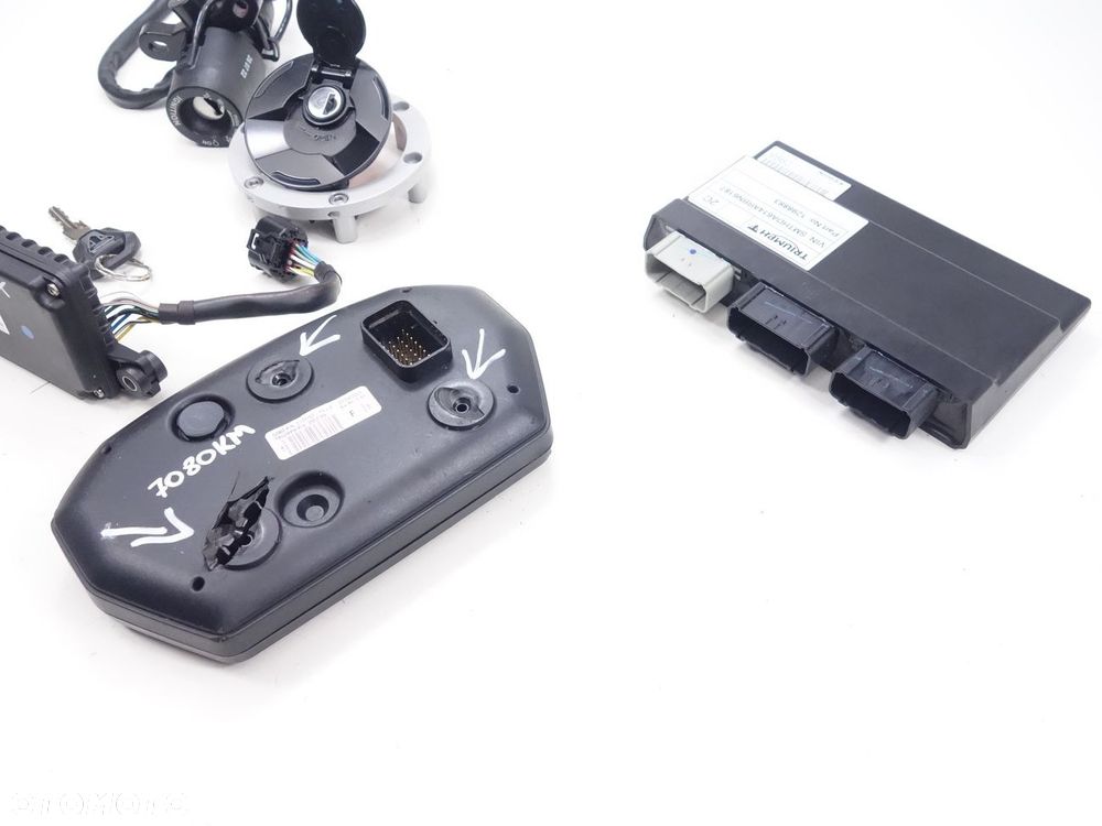 Stacyjka z kluczykiem moduł immobiliser Triumph Street Triple 765 23+ - 11
