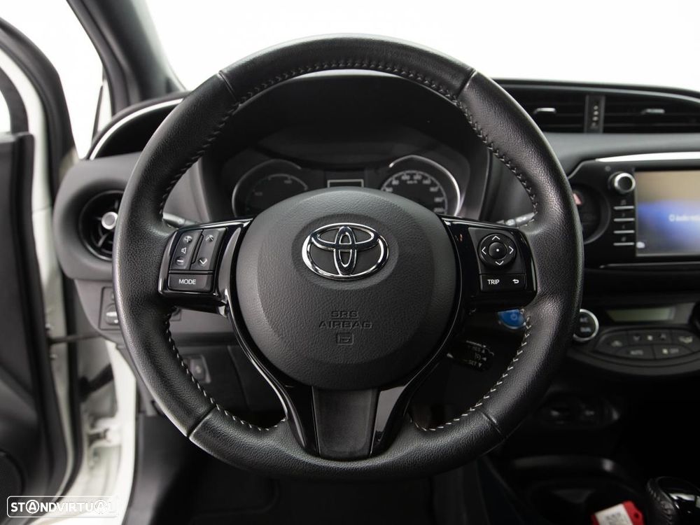 Toyota Yaris 1.5 HSD Square Collec.White - 17