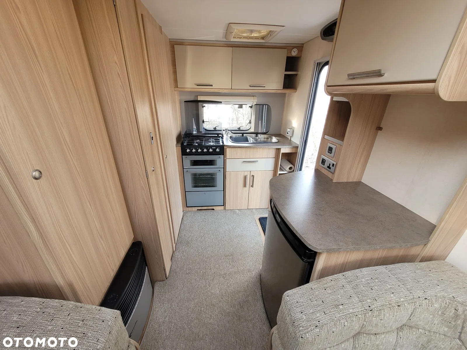 Coachman Vision Amara przyczepa Kempingowa Łazienka WC Solar Mover PIĘKNA - 7