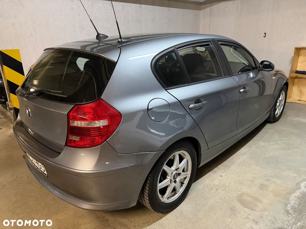BMW Seria 1 118d DPF - 5