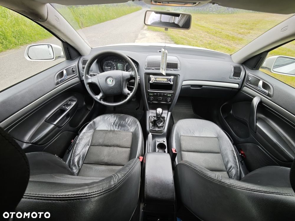 Skoda Octavia - 3