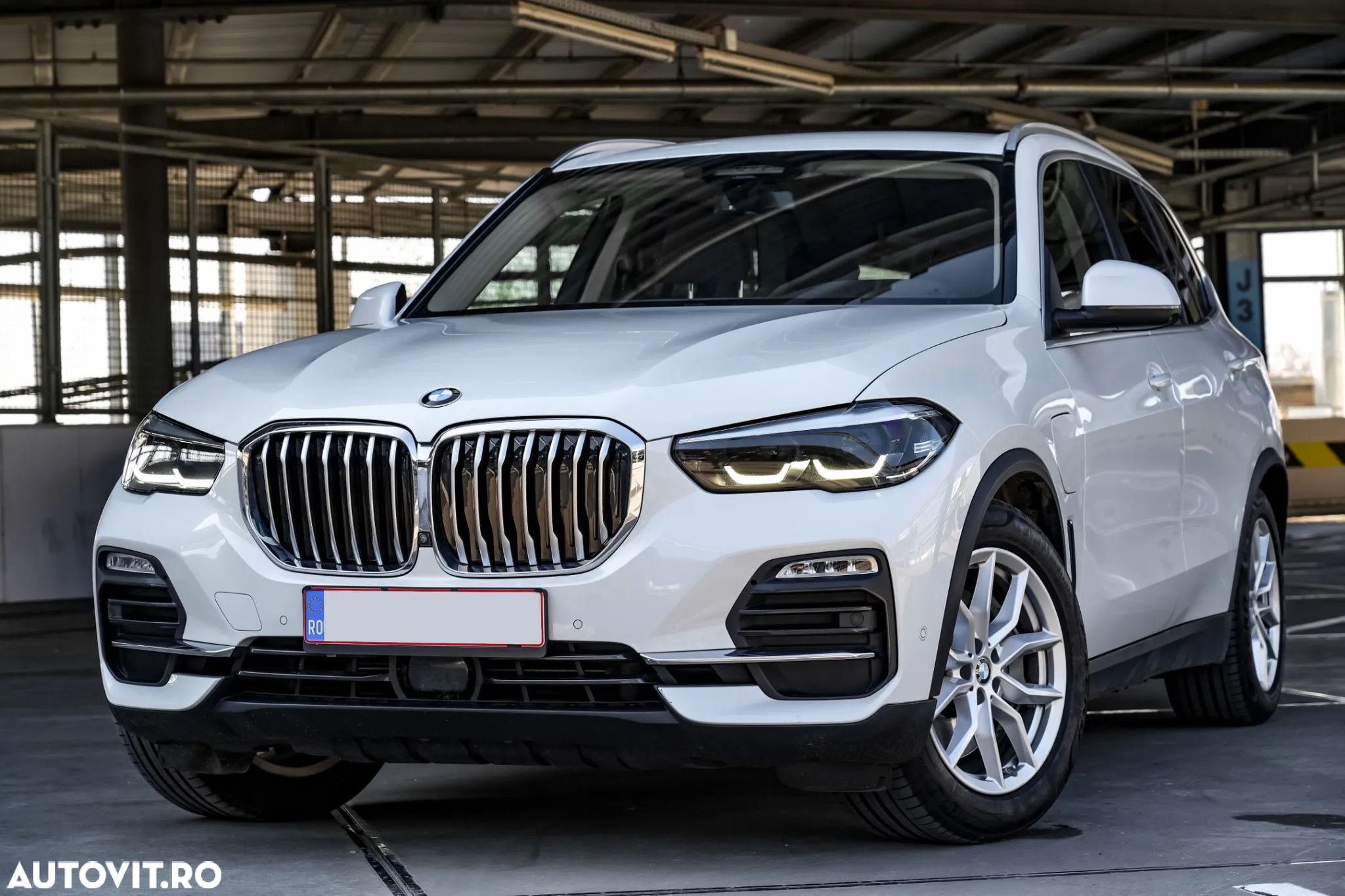 BMW X5 xDrive45e AT PHEV - 1