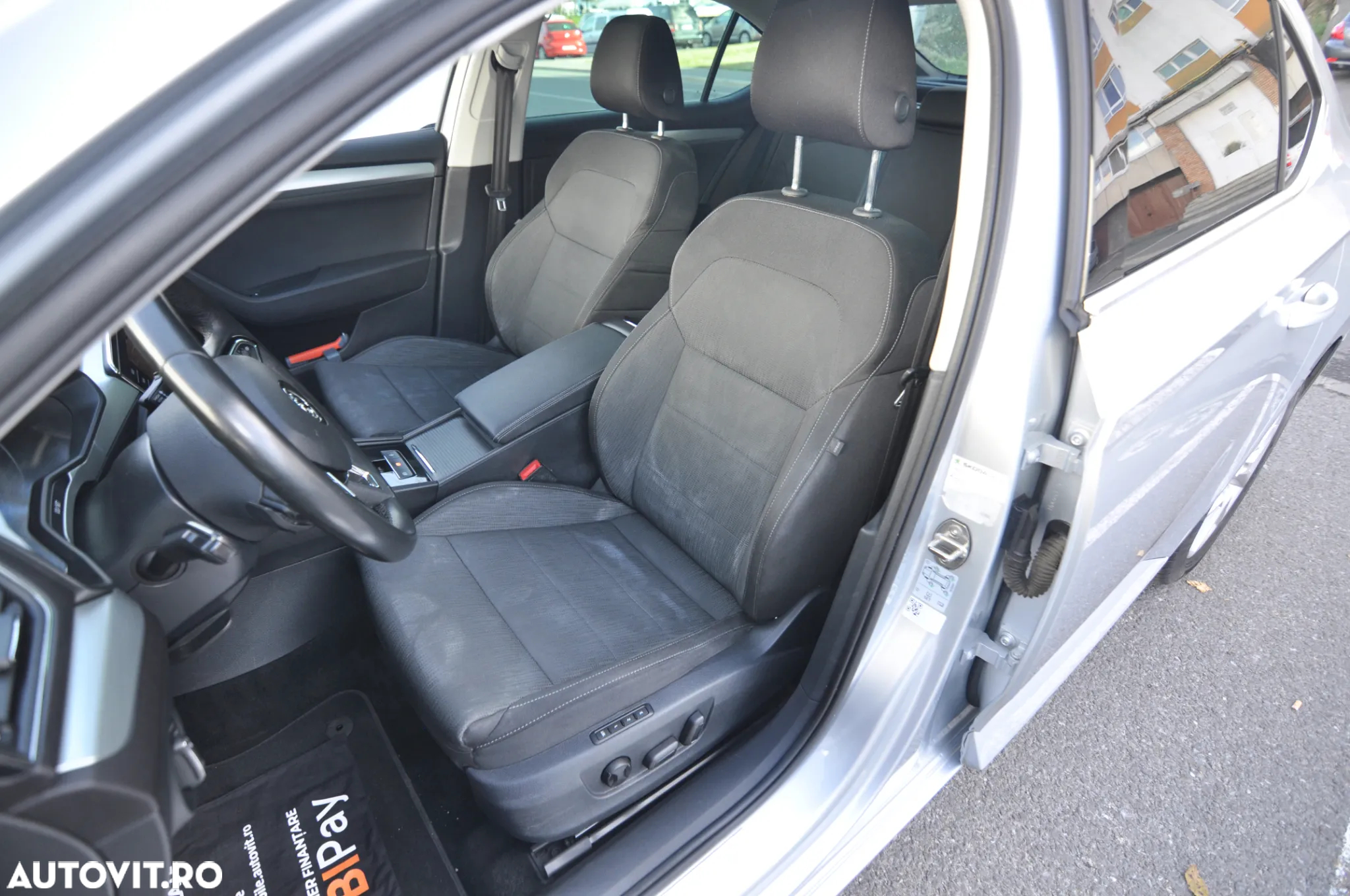 Skoda Superb 1.5 TSI ACT DSG Ambition - 7