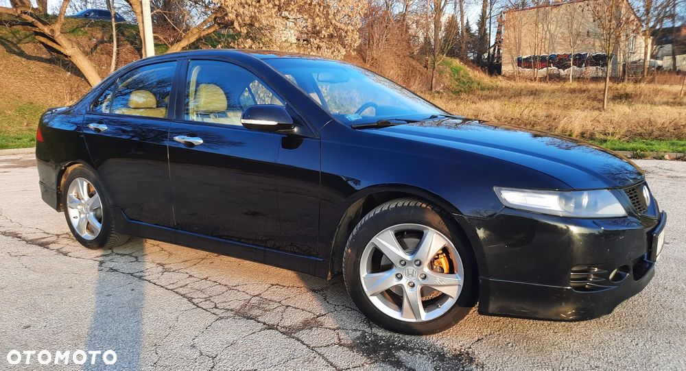 Honda Accord 2.0 Executive - 22