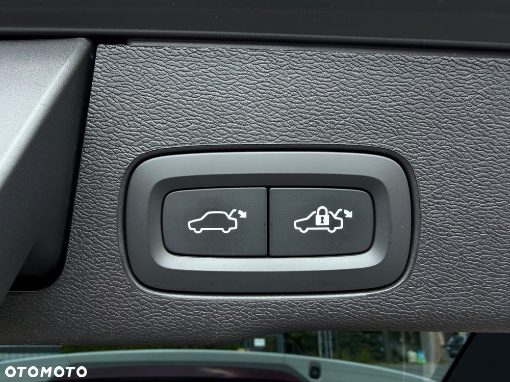 Volvo XC 60 B4 D Geartronic Momentum Pro - 20