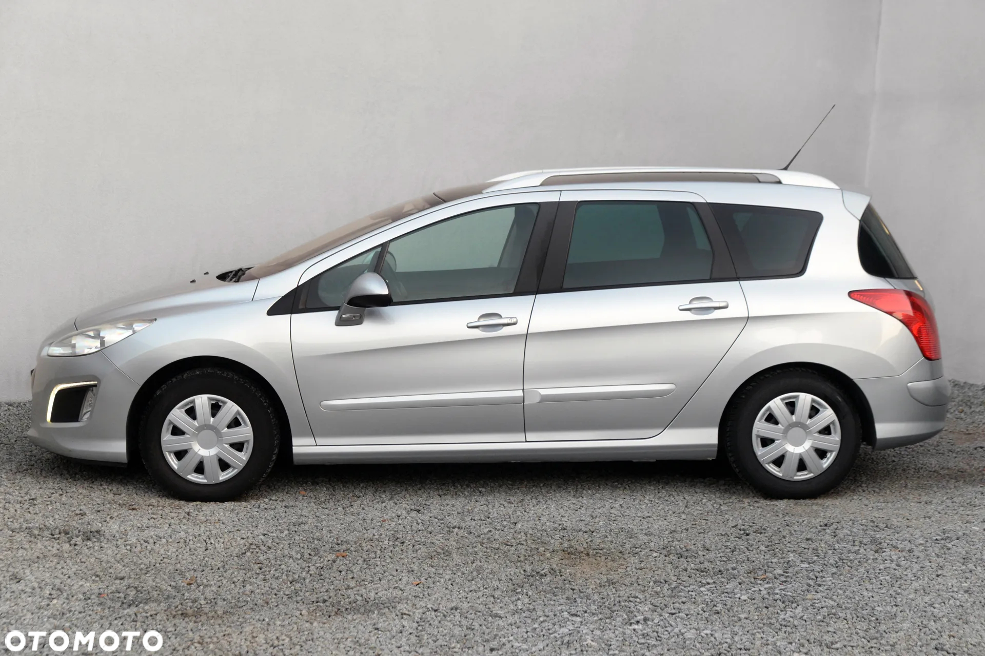 Peugeot 308 SW BlueHDi 120 EAT6 Stop & Start Active Business-Paket - 4