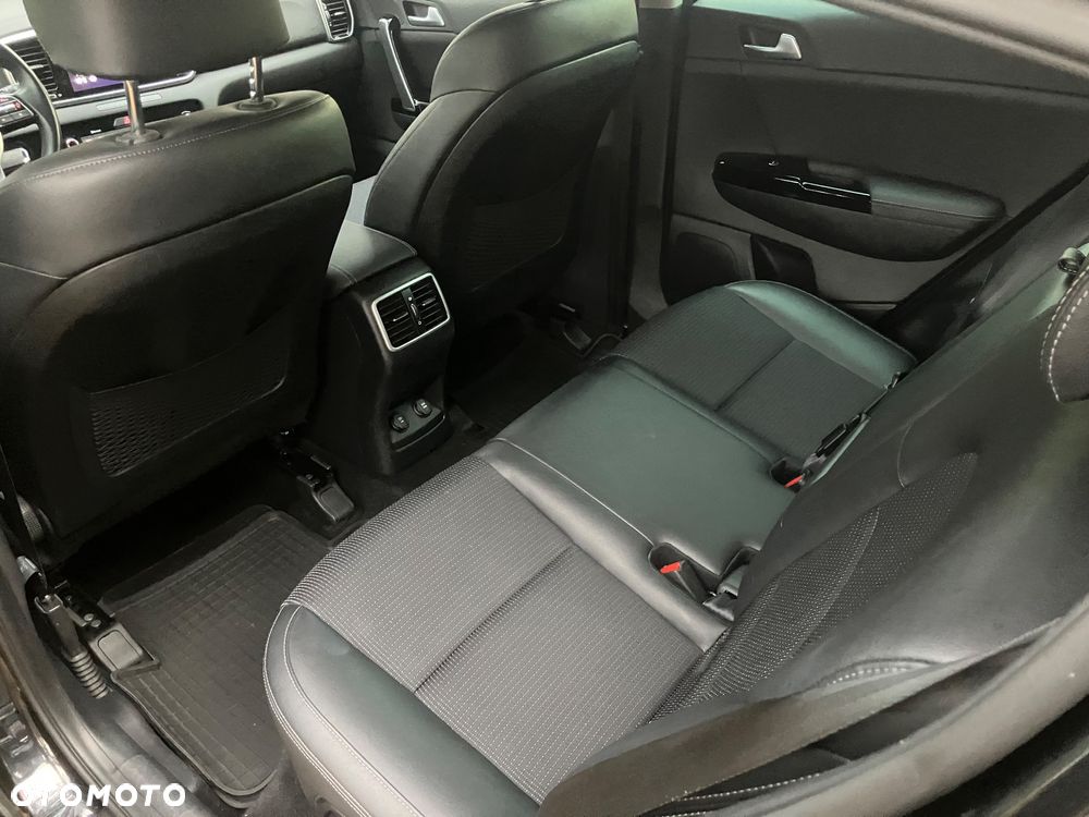 Kia Sportage - 11