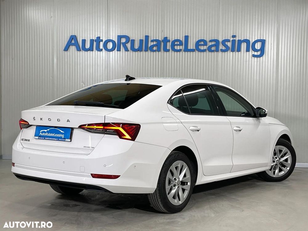 Skoda Octavia 2.0 TDI DSG Style - 4