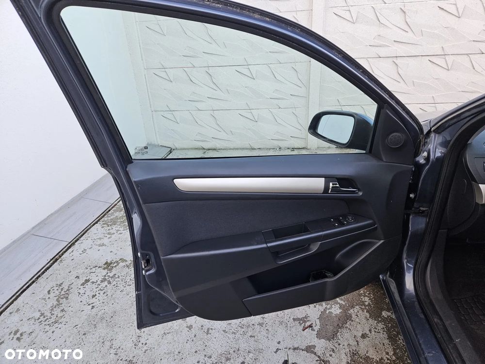Opel Astra III 1.6 Enjoy - 10