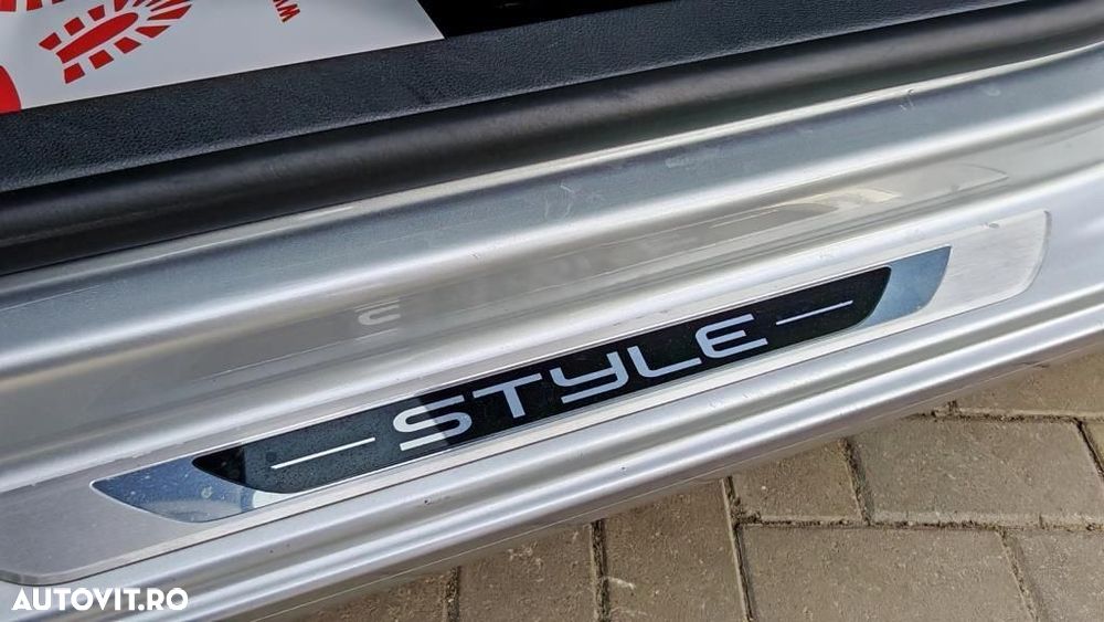 Volkswagen Golf - 22
