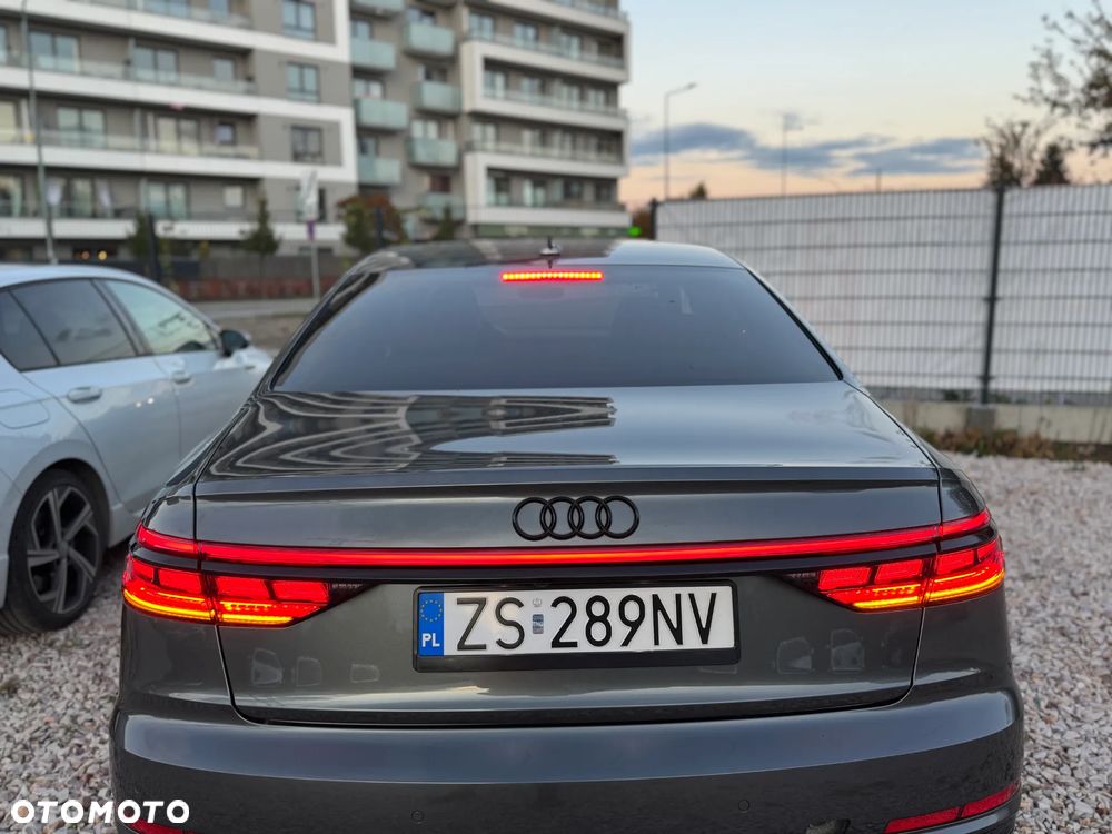 Audi S8 - 13