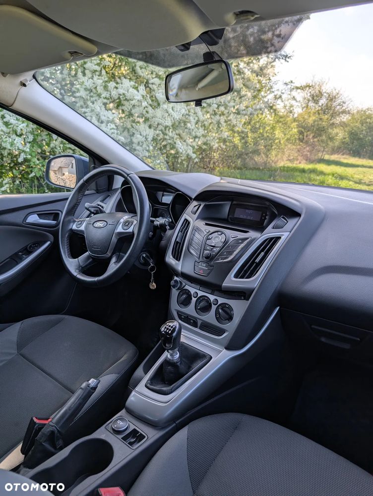 Ford Focus - 11