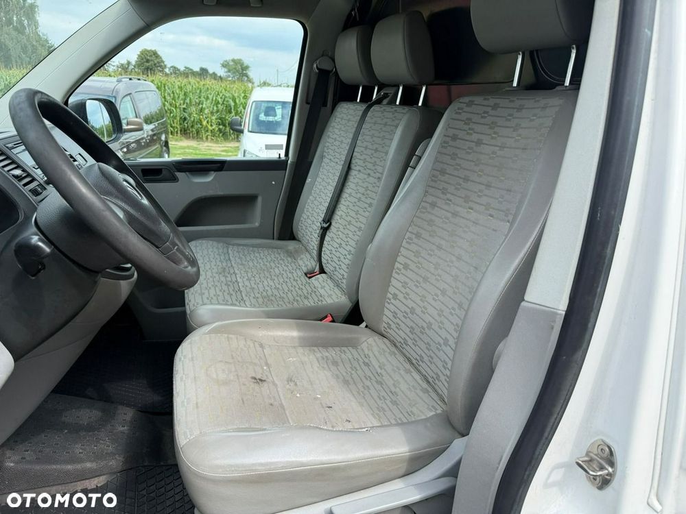 Volkswagen Transporter - 11