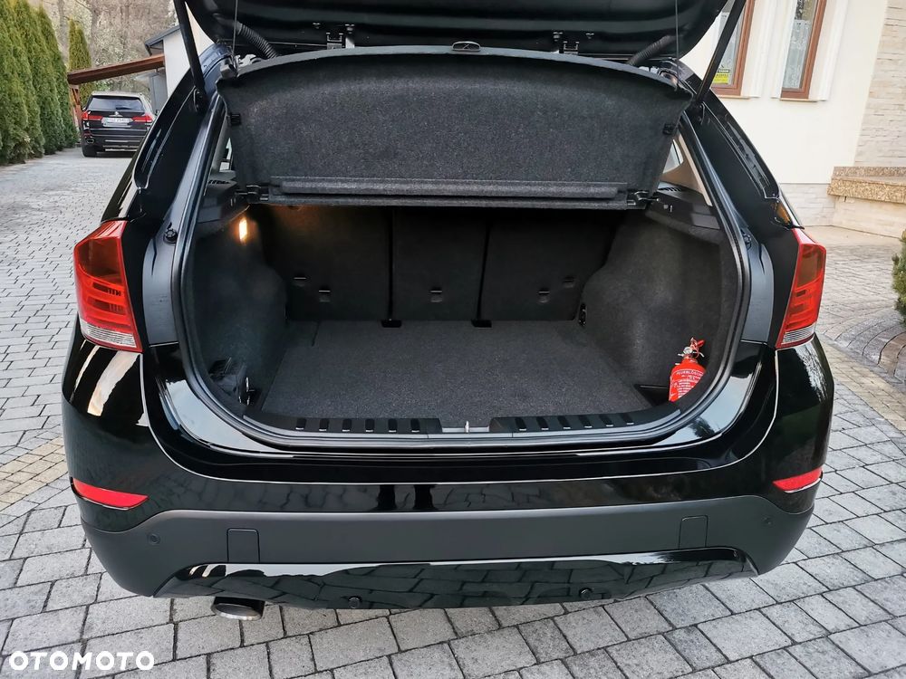 BMW X1 sDrive18d Sport Line - 23