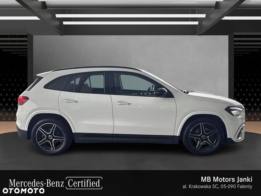 Mercedes-Benz GLA - 7