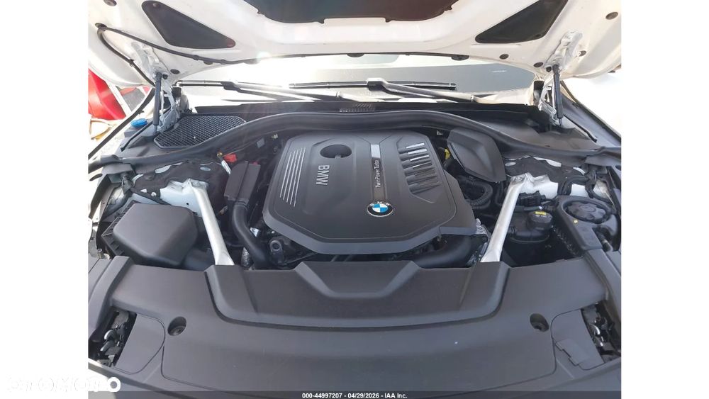 BMW Seria 7 740i - 11