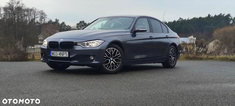 BMW Seria 3 318d - 1