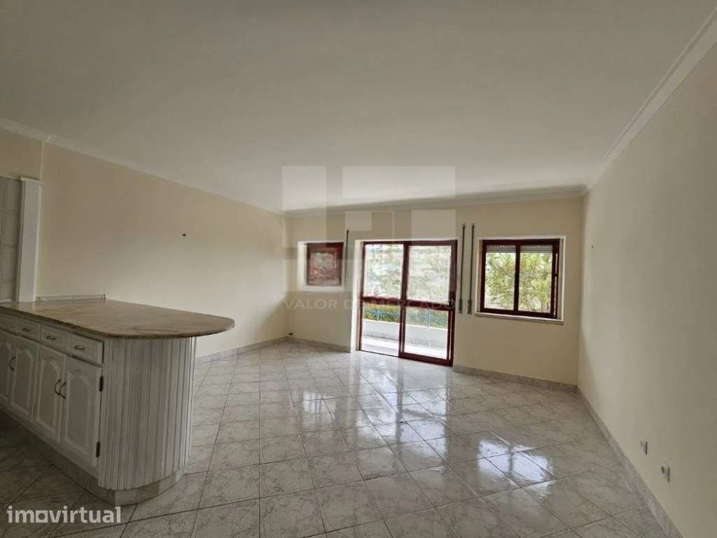 APARTAMENTO T1 - 200 METROS DA PRAIA DO MAGOITO, SINTRA - Grande imagem: 3/15