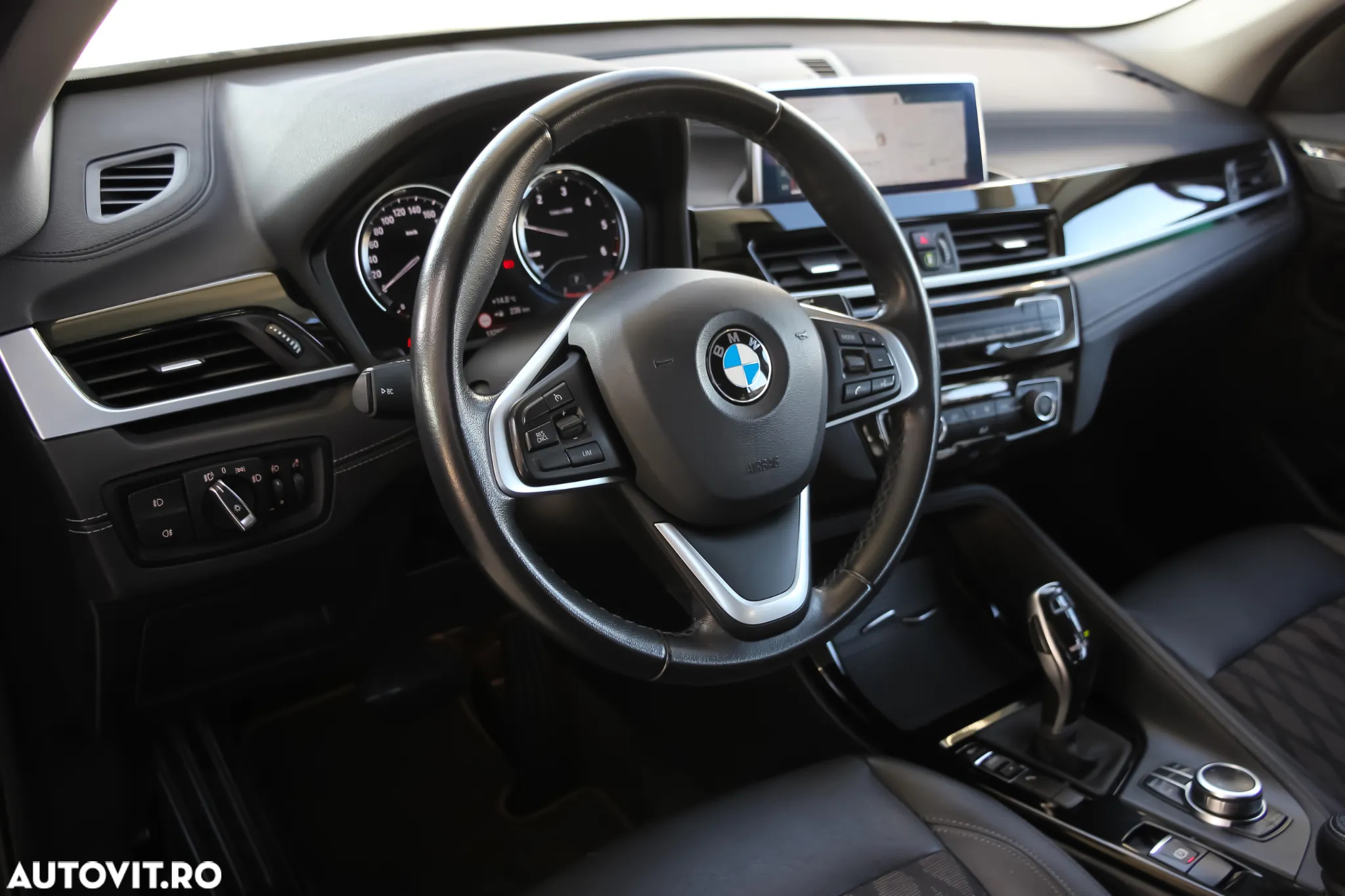 BMW X1 sDrive18d Aut. xLine - 22