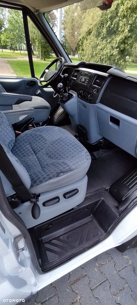 Ford Transit - 20