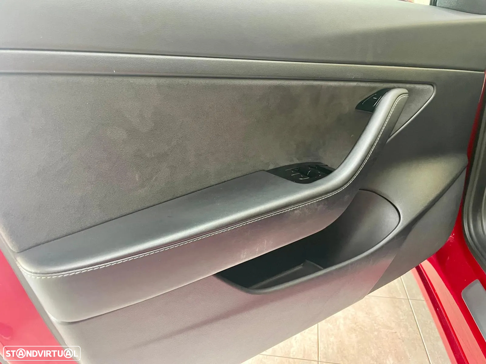 Tesla Model 3 Standard Range Plus RWD - 24
