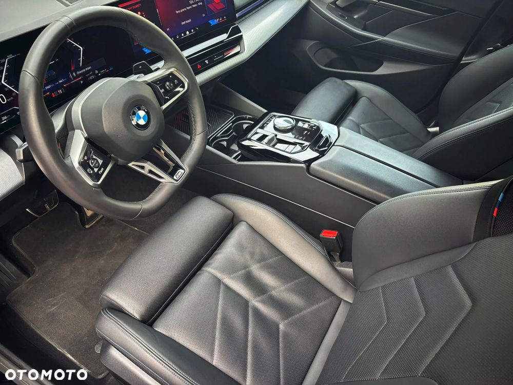 BMW Seria 5 520d xDrive mHEV M Sport - 17