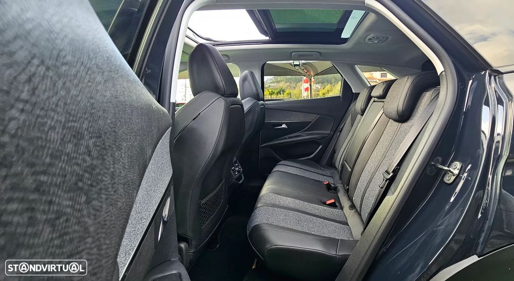 Peugeot 3008 1.5 BlueHDi Allure EAT8 - 21