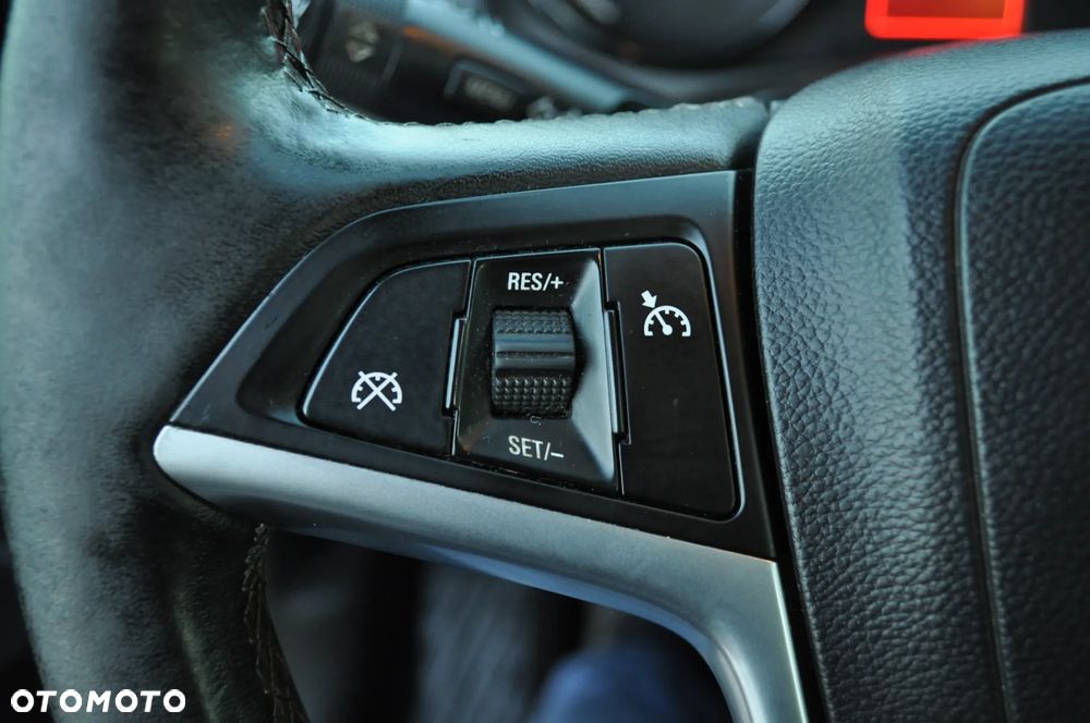 Opel Meriva 1.4 Innovation - 24