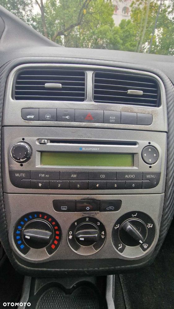 Fiat Grande Punto - 6