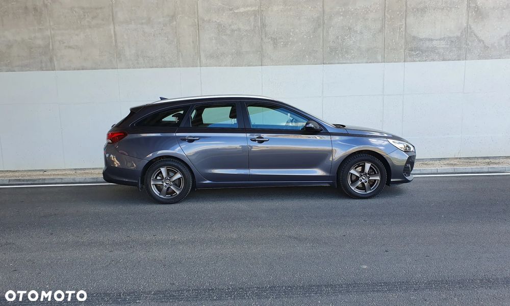 Hyundai i30 1.4 T-GDI DCT Premium - 8
