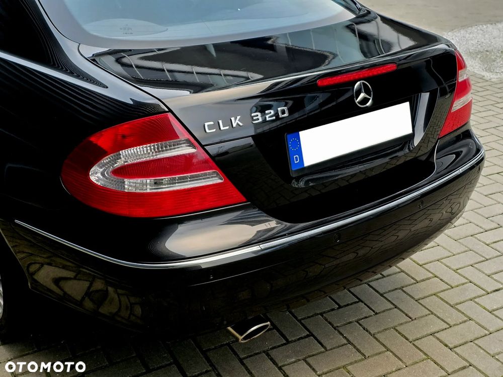 Mercedes-Benz CLK - 21