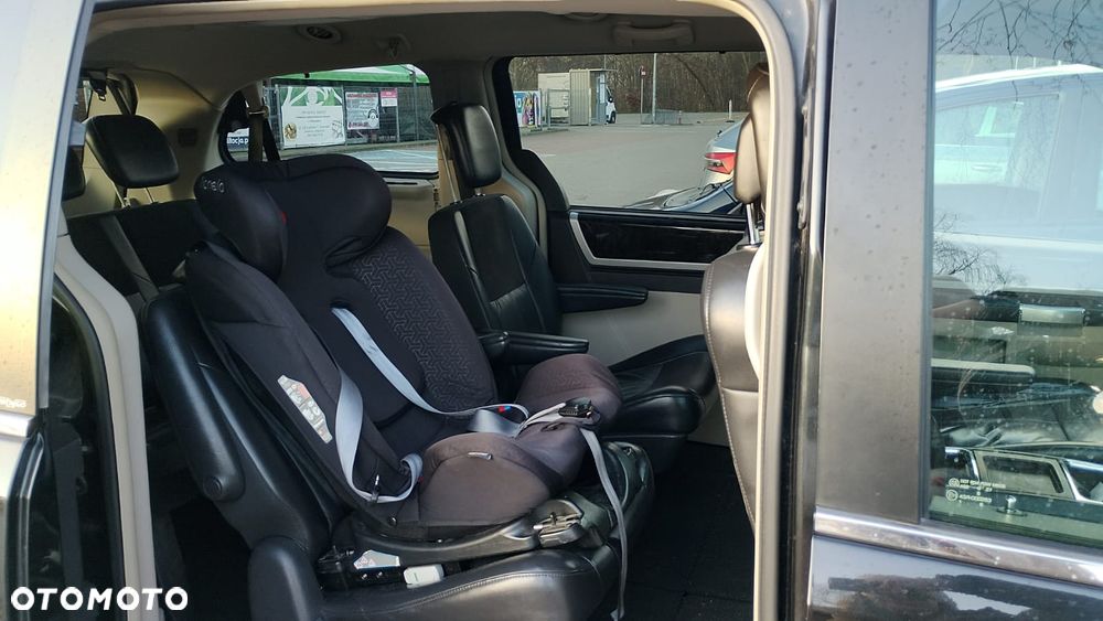 Chrysler Grand Voyager 2.8 CRD Limited - 12