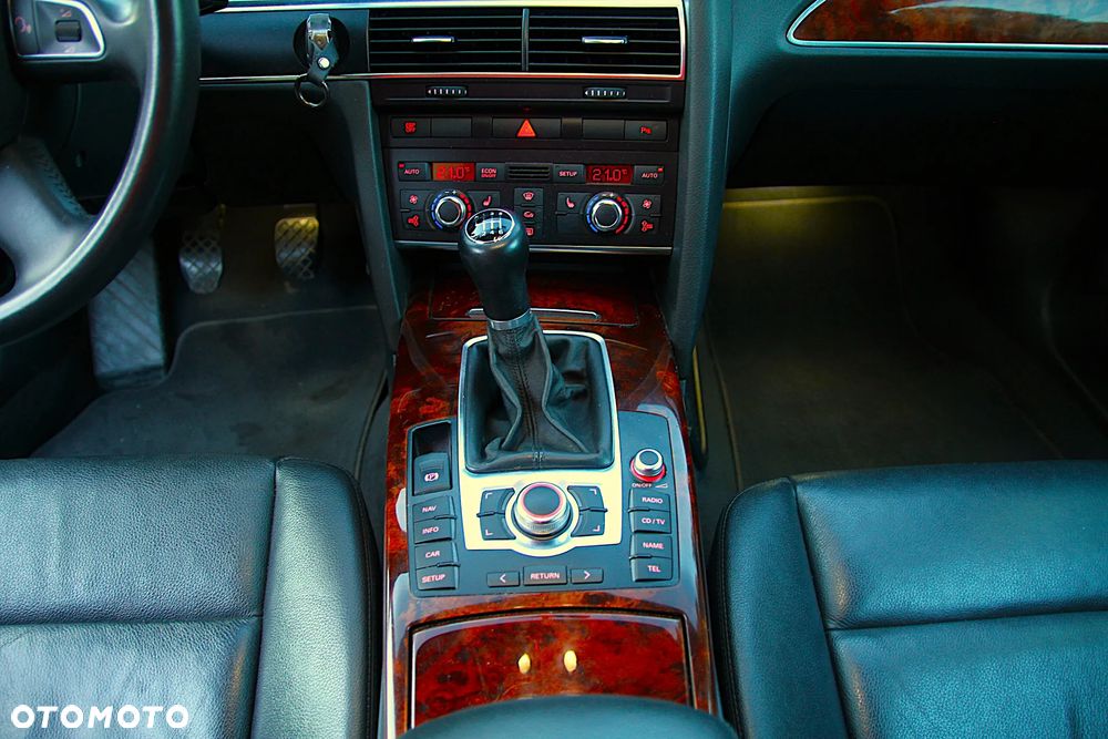 Audi A6 Avant - 17