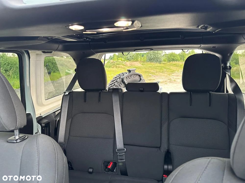 Jeep Wrangler - 25