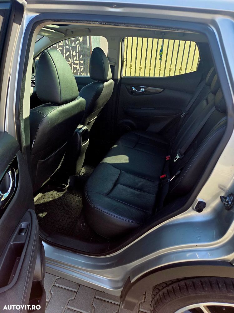 Nissan Qashqai 1.6 DCI Xtronic TEKNA - 6