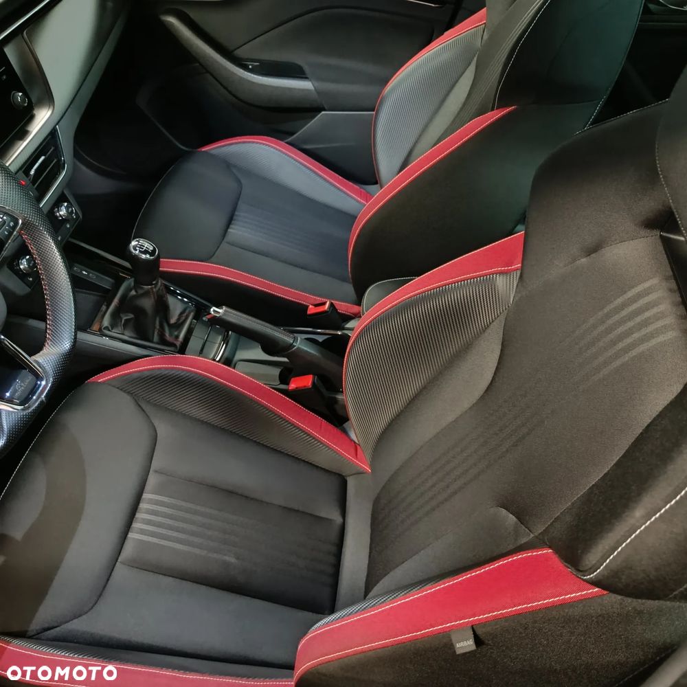 Skoda Kamiq 1.0 TSI Monte Carlo - 12
