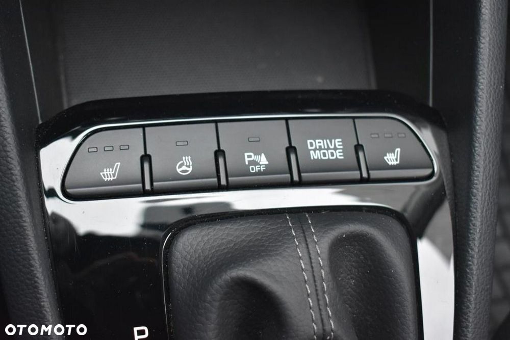 Kia Stonic - 19