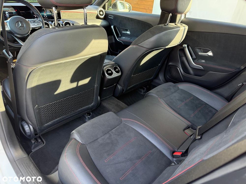Mercedes-Benz Klasa A 200 AMG Line 7G-DCT - 7