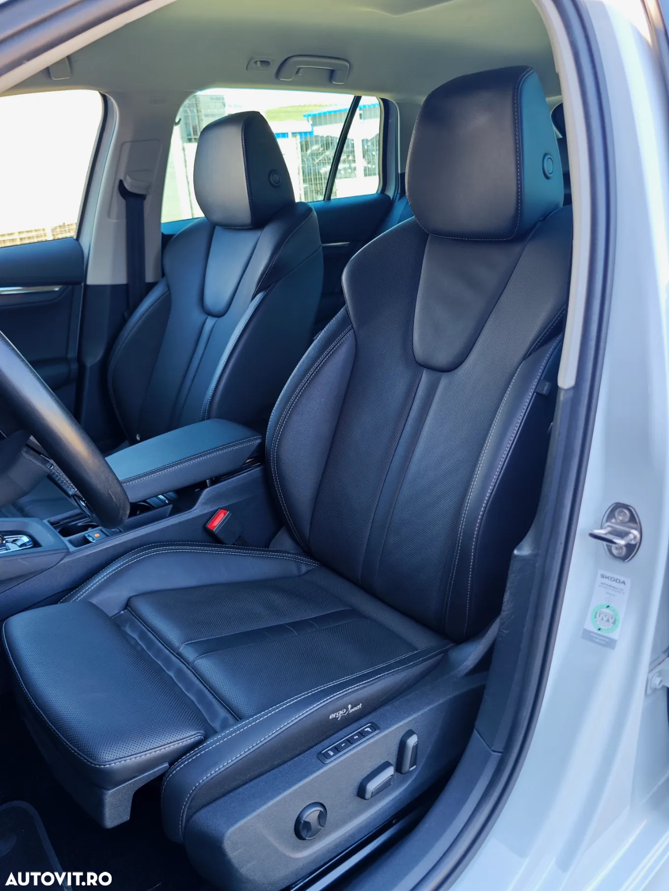 Skoda Octavia Combi 2.0 TDI DSG Style - 5