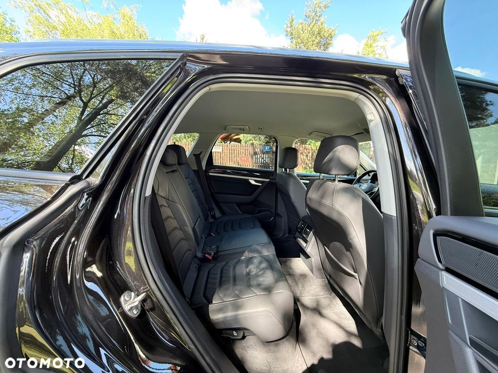 Volkswagen Touareg 3.0 V6 TDI SCR 4Mot Elegance - 32