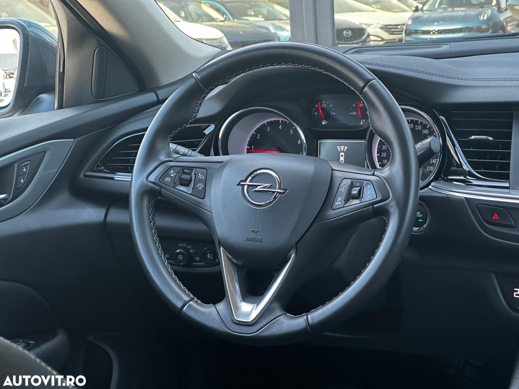 Opel Insignia - 10
