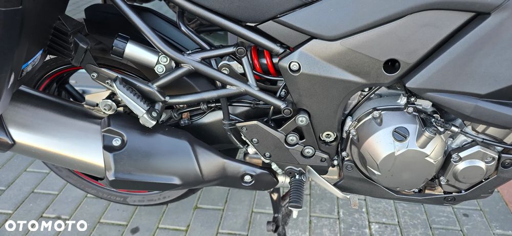 Kawasaki Versys 1000 - 13