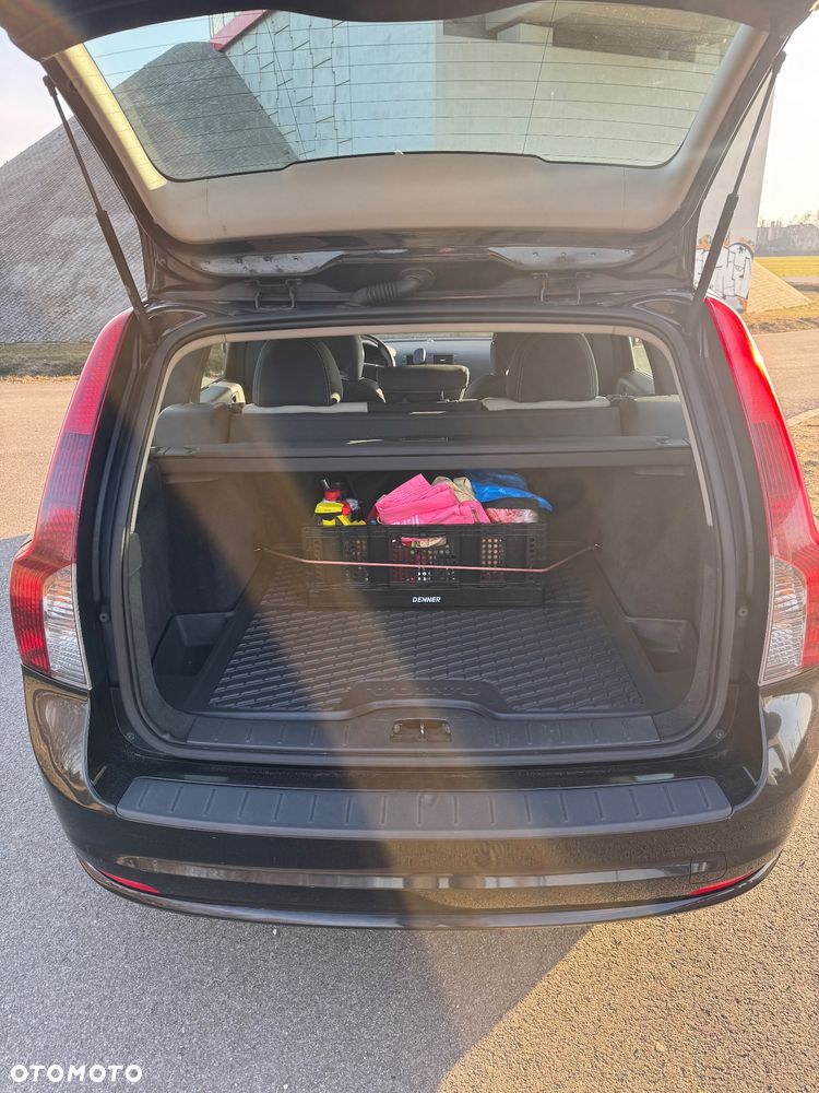 Volvo V50 2.0D R-Design Momentum - 15