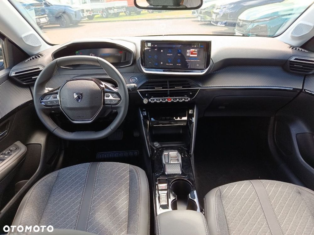 Peugeot 208 - 15