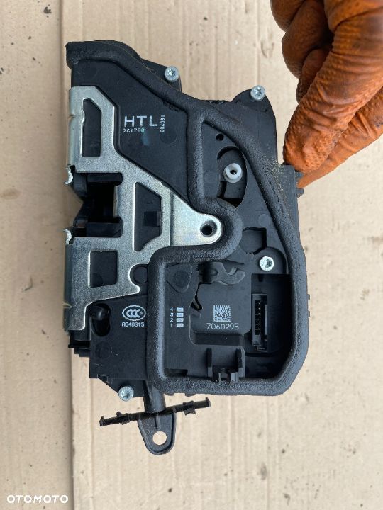 Drzwi lewe tylne 7 pinów Bmw e90 e91 super stan - 2